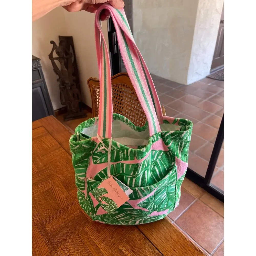 Lilly Pulitzer Towel Tote, Conch shell Pink